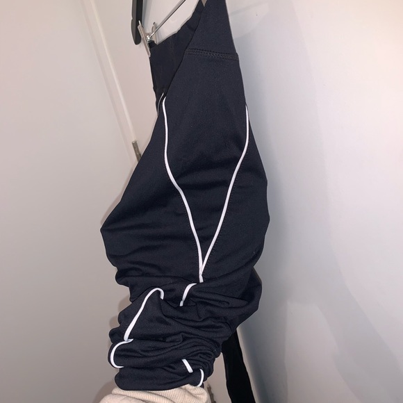 3/$50 Black Garage Leggings - Picture 3 of 4